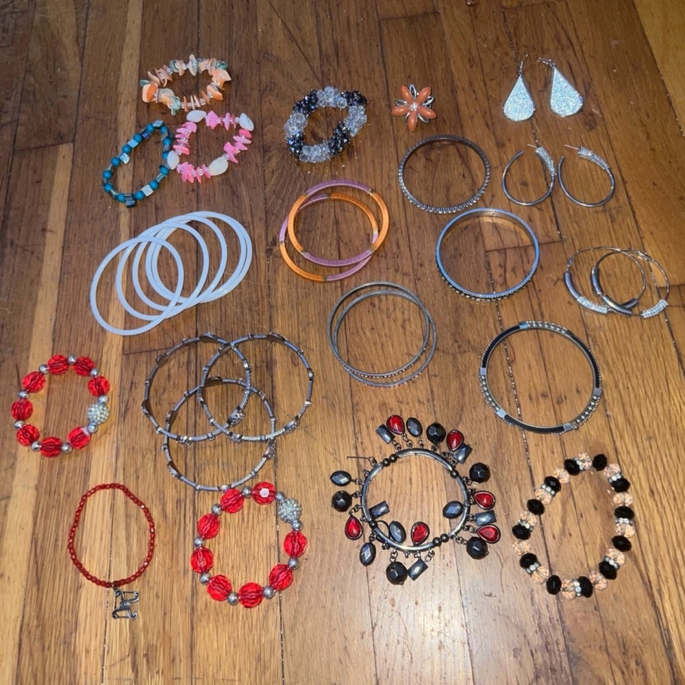 miscellaneous jewelry bundle !